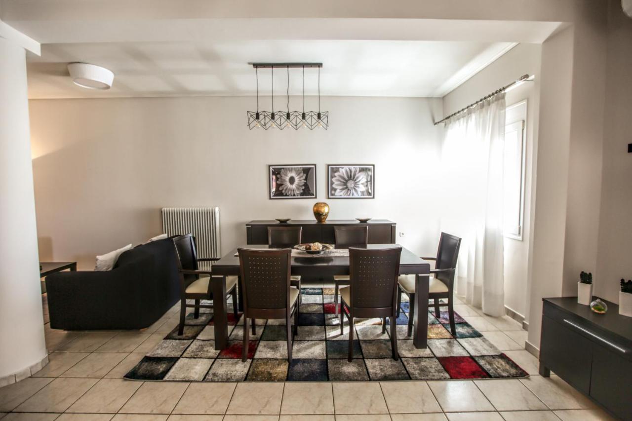 Grand Meteora Central Luxury Apartment Калампака Экстерьер фото