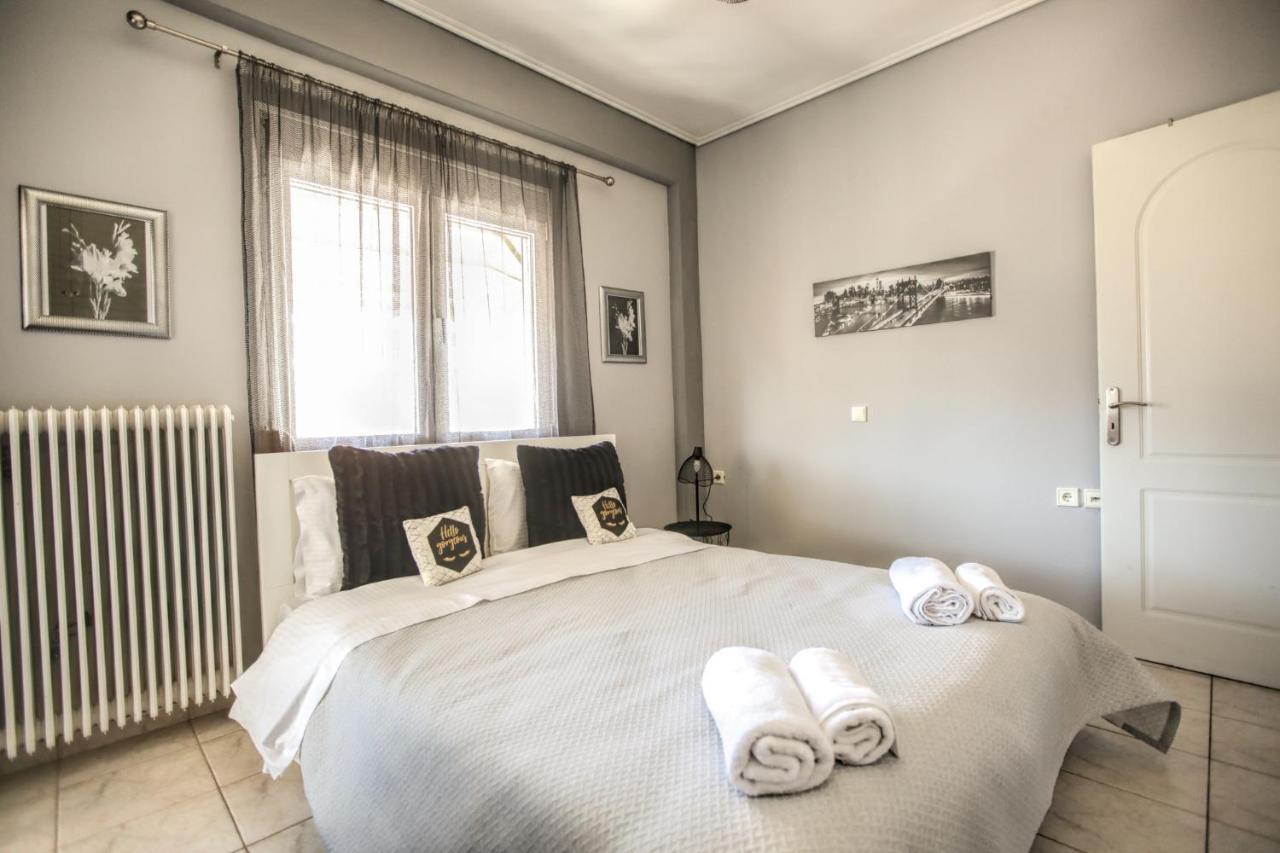 Grand Meteora Central Luxury Apartment Калампака Экстерьер фото